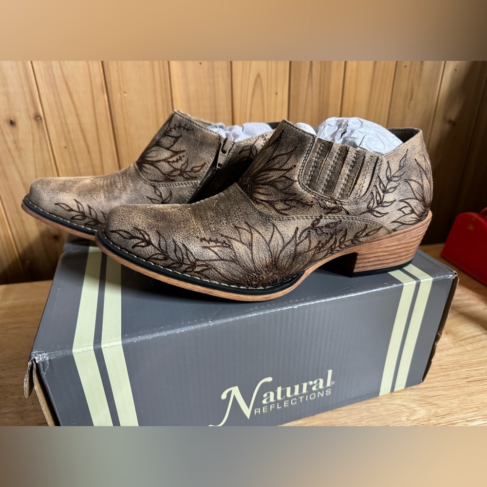 Natural Reflections Brown Ankle Boots with Hand-Burned Sunflowers